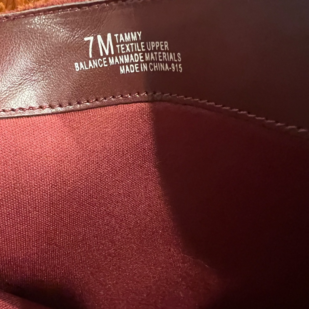 NWT Dressbarn Burgundy Heeled Boots - Picture 14 of 15